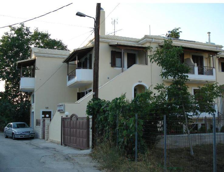 Villa Karolina Tsogkas Sívota Exteriör bild